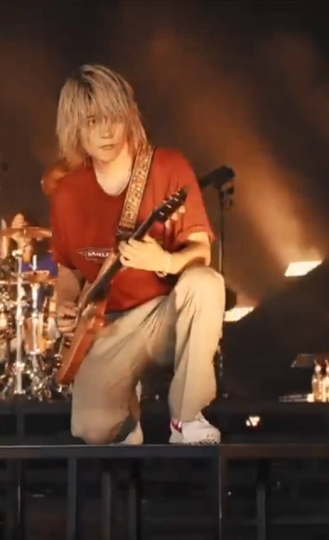 One Ok Rock - Stand Out Fit In (SPECIAL KONSER PREMONITION WORLD TOUR 2024 at AJINOMOTO STADIUM) . @ONE OK ROCK @Takahiro Moriuchi  #oneokrock #oneokrocklive #oneokrockofficial #oneokrocktaka #10969 #10969taka #10969toru #10969ryota #10969tomoya #oor #oorah #ajinomoto #stadium #2024 #dystopian #dystopia #premonition #japan #world #anime 