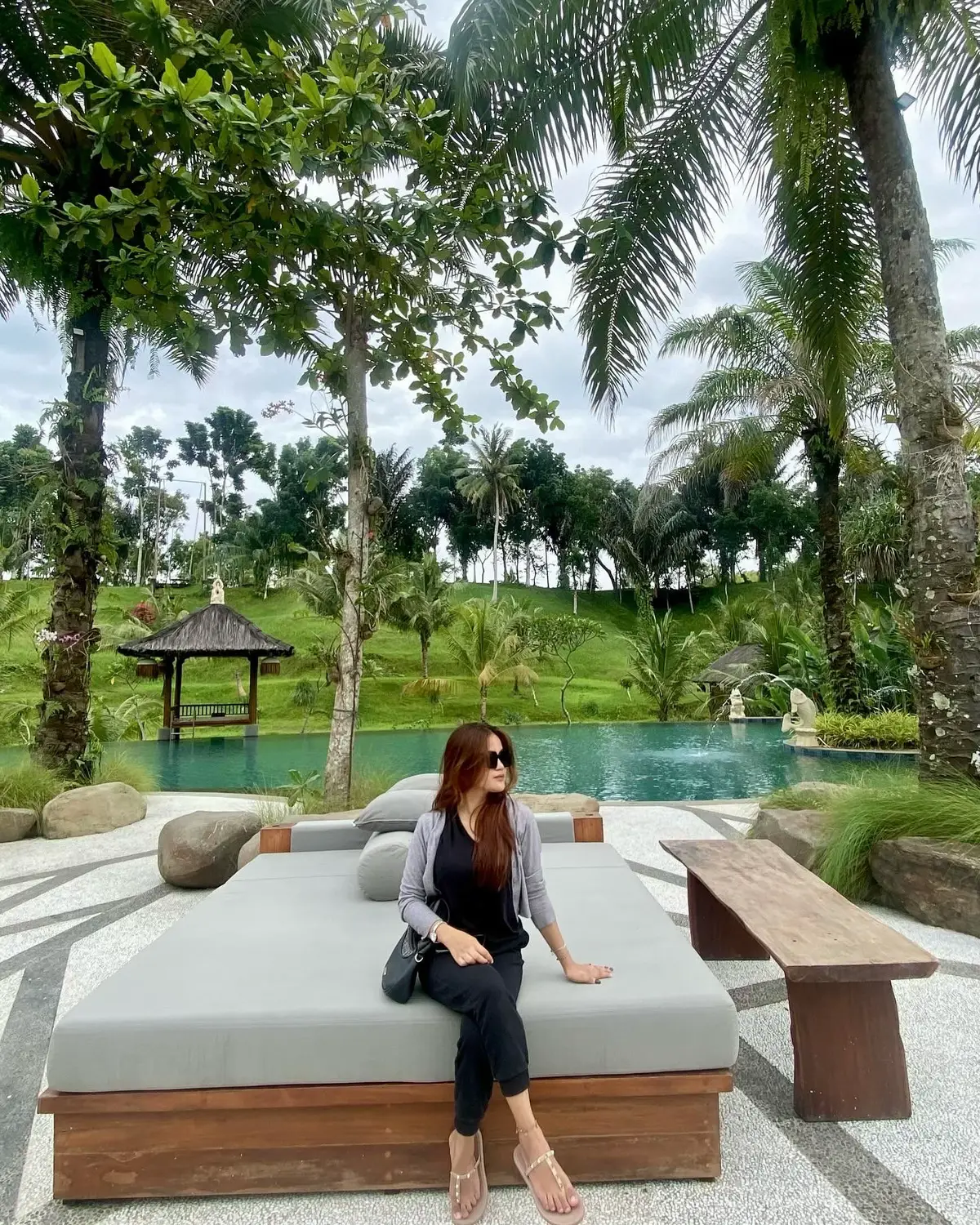 #fyp #foryou #fyp? #xyzbca #fyptrending #kalakkaro #karohits #ndeiting #mamabiring 