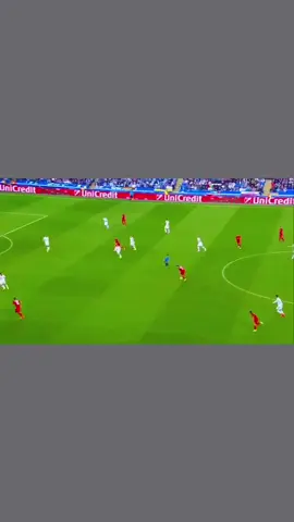 Cristiano Ronaldo- Chàng nghệ sĩ với đôi chân nghị lực, người luôn tỏa sáng ở những trận cầu lớn #hoangtubecuaai #hoangtucuaai #nhatdao2002 #hoangtubedeptrai #ronaldo #cristianoronaldo🇵🇹 #goat🐐 