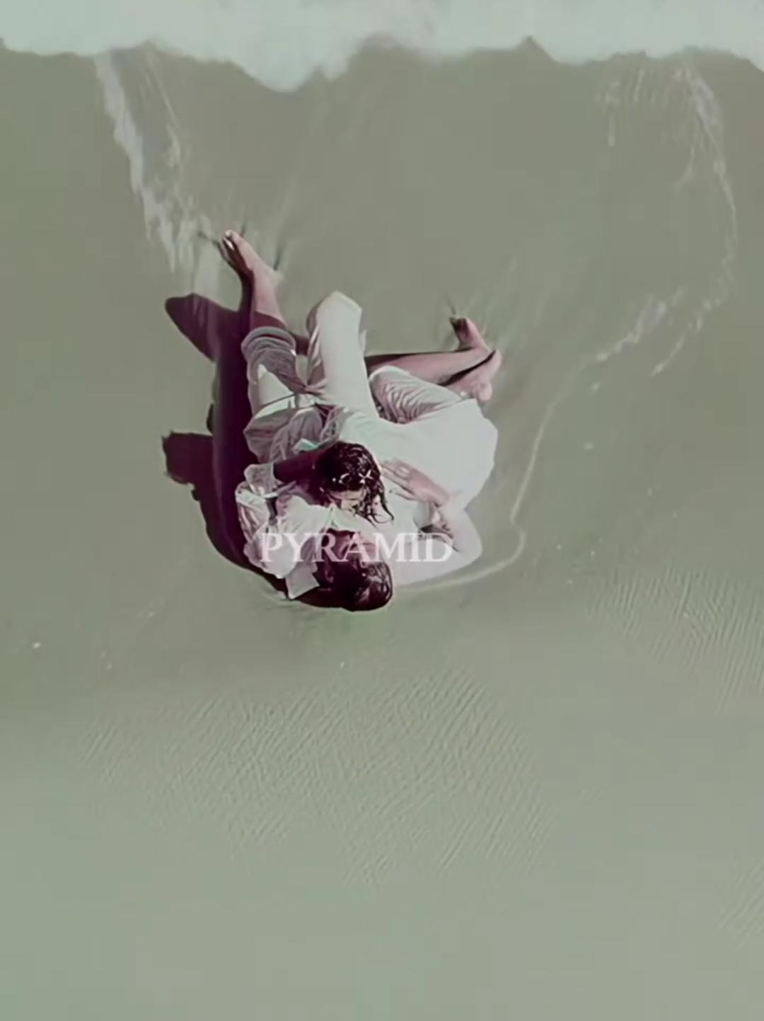 Vaa Vaa Anbe Anbe ❣️#4k #tiktok #tamil #singaporetiktok   #agninatchathiram #illayaraja #illayarajamusic #illayarajasongs  #80s #90s #old  #mounaragam #vaali #tamillyrics #karthik #kjyesudas #Love #cute #instagram  #instatamil #instareels 