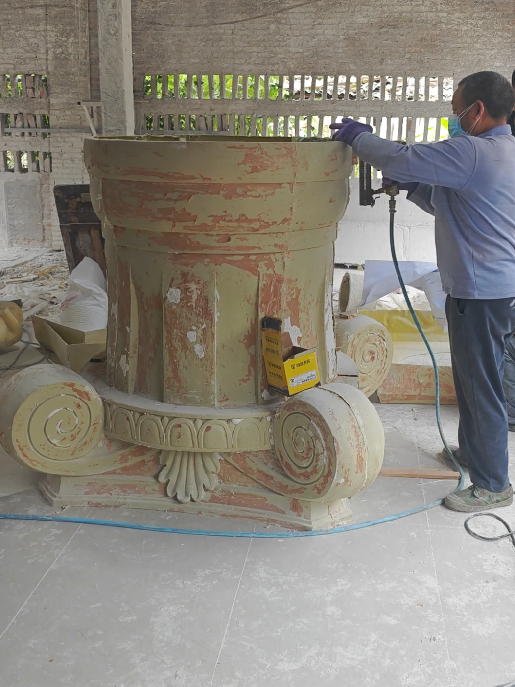 The fiberglass sculpture products for export to Panama are currently in production#FiberglassSculpture #Relief #Sculpture #RomanColumn #Model