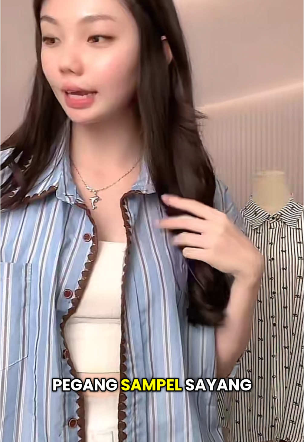 Beli lokal Pre-order CHICMORE Atasan lengan panjang terdapat kancing aktif sebaris dengan motif garis-garis