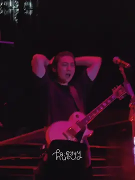 Supermassive Black Hole #DAY6 #DAY6inJakarta #DAY6_3RD_WORLDTOUR #데이식스 #SUNGJIN #성진