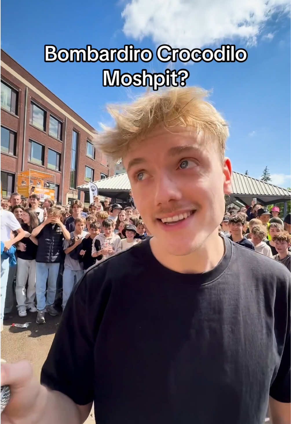 Middagje op de middelbare school 🤷🏼‍♂️ #michaelamani 