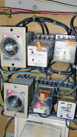 #controlelectrico #electromecanicodeltiktok #electromecanico #electromecanica #electricidad #electricidadindustrial #electrico #electricos 