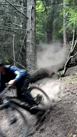 sweepin’ the dust off the trails 💨 #mtb #specialized 