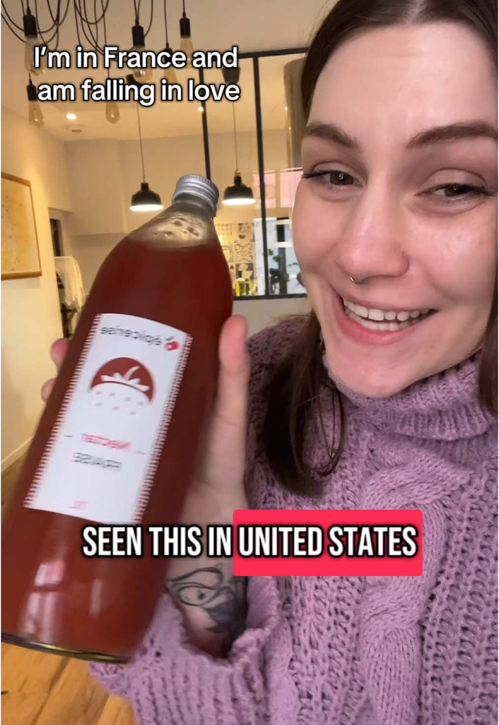 A glass of strawberry juice is superior to orange juice and you can’t change my mind 🍓 #americaninfrance #lifeinfrance #tiktokvlog #francetiktok #tourist #veganfrance #strawberry 