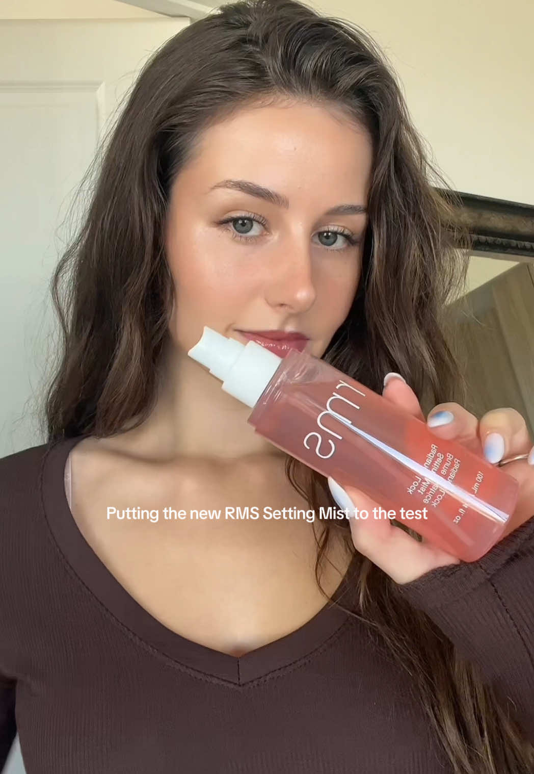 Can confirm the new Radiance Lock Setting Mist does not feel like hairspray, it actually feels so amazing on your skin 🤭  #rms #rmsbeauty #cleanbeauty #settingspray 
