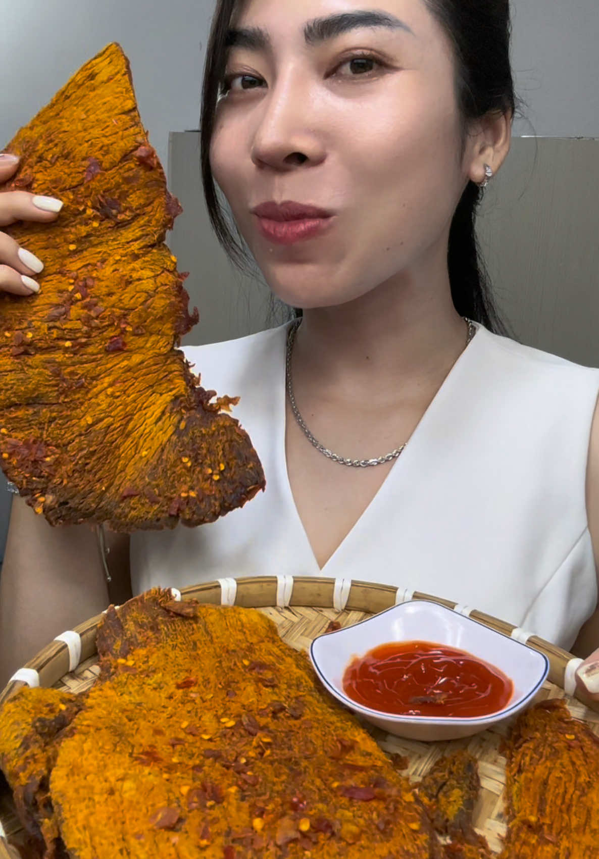 Khô bò nguyên miếng to #duyenoioi #ancungtiktok #food #anvat #reviewfood #khobomieng 