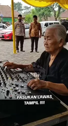 VIRAL OPERATOR SOUND HOREG JAMAN JEPANG PERFORM#viral #soundviral #fyp #fyppppppppppppppppppppppp 