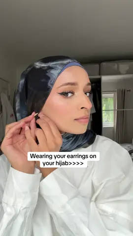 I just prefer it so much more than adding directly to my ears😩🤣