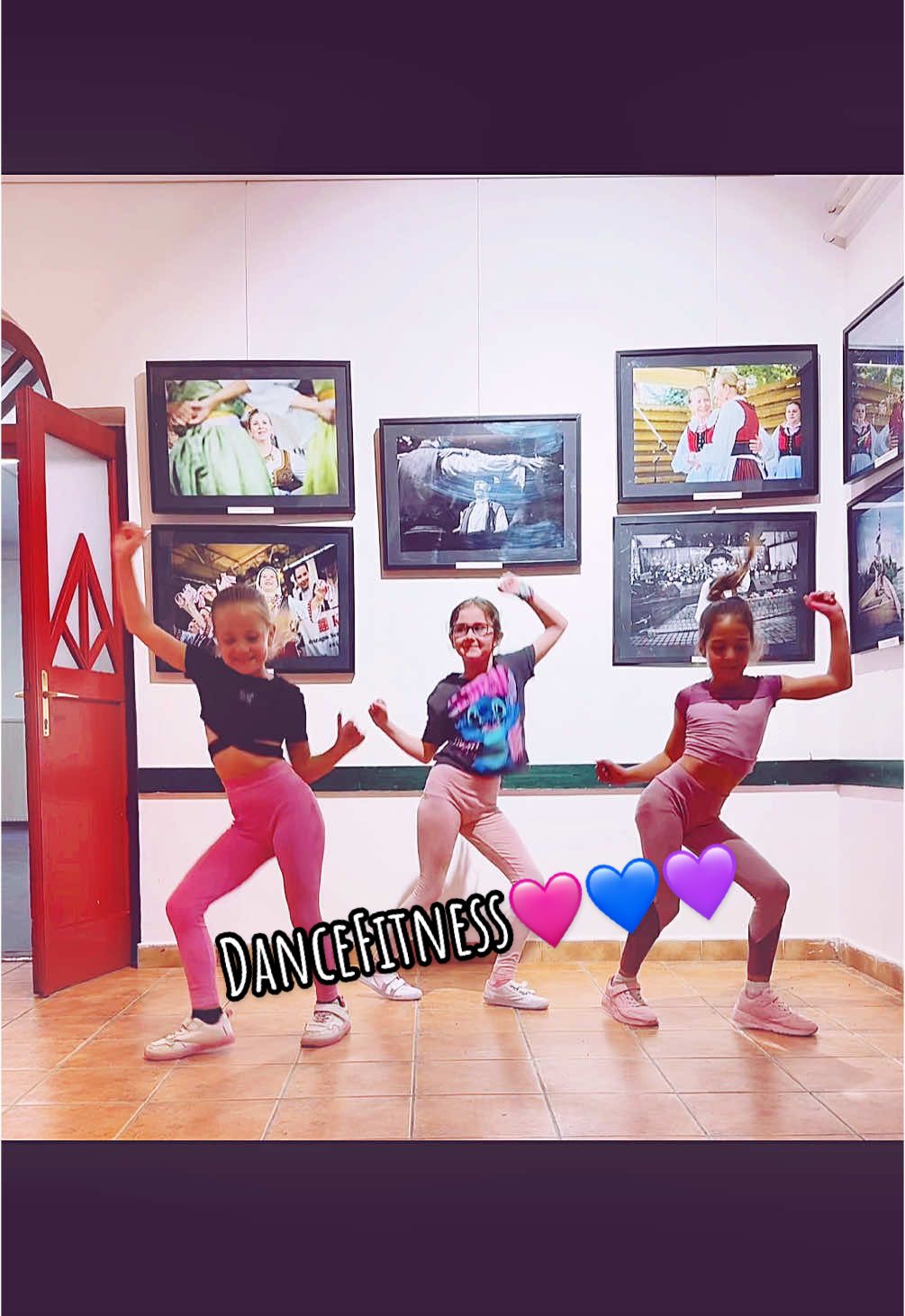Jobb későn, mint soha 🤪🩷💙💜 #DanceFitness #Ráckeve #dancefitness #dance #Fitness #dancer #dancerlife #dancersoftiktok #danceeverydaychallenge #danceeverywhere #danceanytime #tánc #táncos #táncoljvelem #táncoljvelünk #táncoljunkegyütt #kövessbehogylássminket #ráckeve #foryoupage #foryou #fyp #neked #nekedbelegyen #nekedbeeeee #apt #apttrends #aptdance #dancetrend #trends 