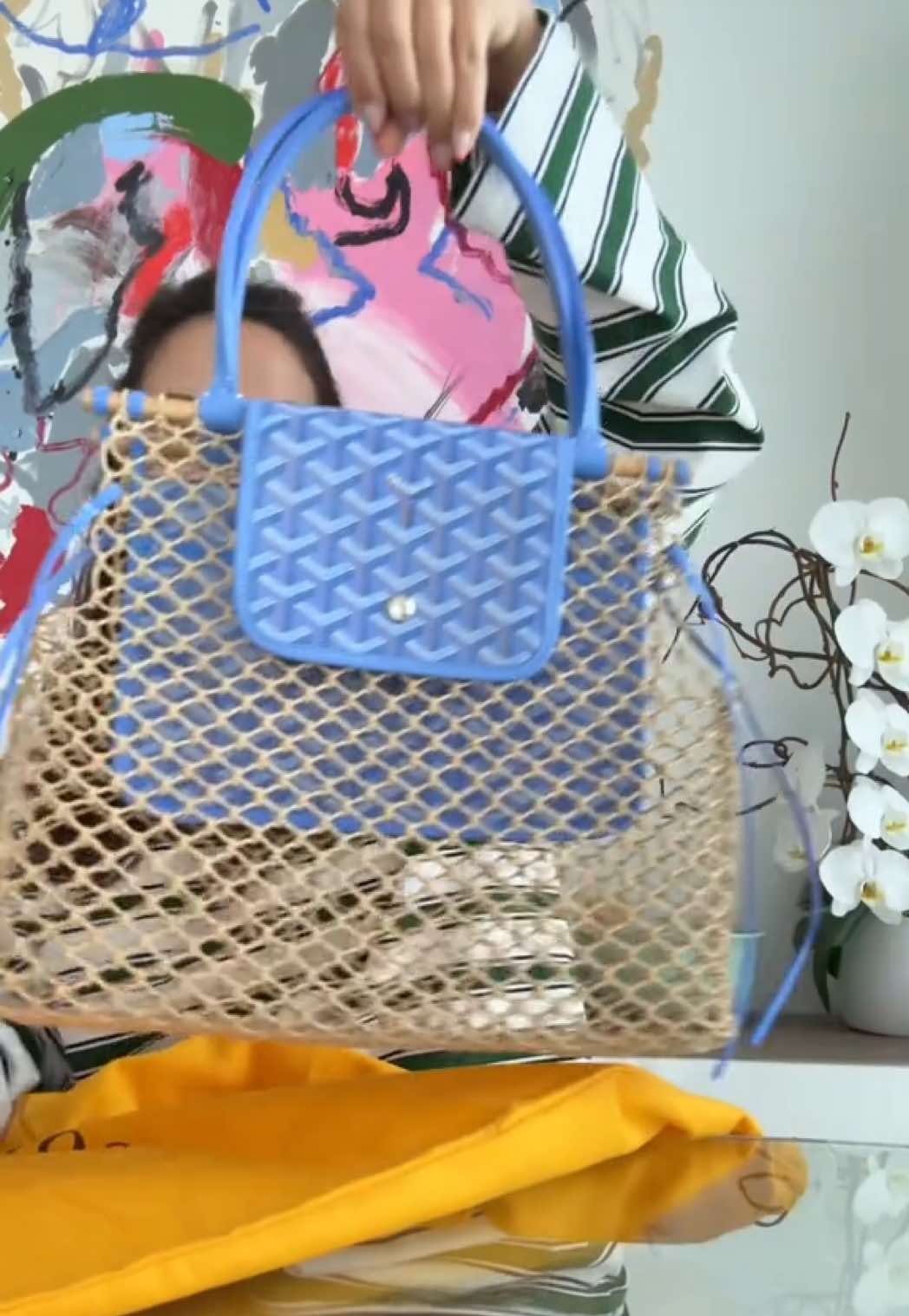What are your thoughts on this Goyard Aligre Mesh Raffia bag in Iris for limited 2025 release? Thank you @Ridinroundthatnico for securing the goods ♥️ #goyardbag #goyardaligre #raffiabag #beachbag #unboxing 