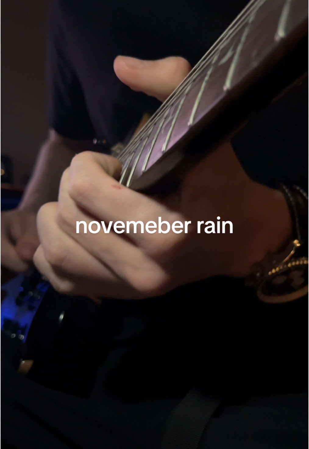 i love this solo. novemeber rain- guns n roses #fyp #electricguitar #solo #guitar #cover #guitartok #foryour #viralvideos #novemberrain #foryoupagе 