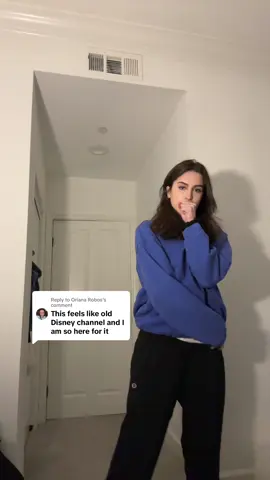 Replying to @Oriana Robos I am Demi lovato