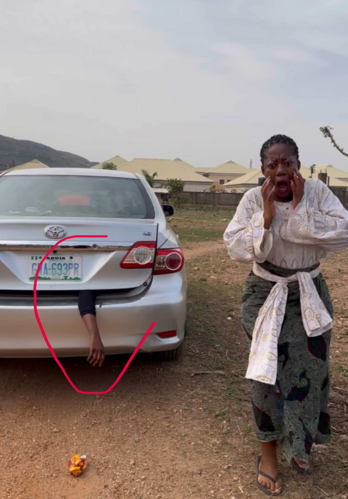 A hand in the trunk. #longervideos #fypシ #fyp #fypシ゚viral #trending 