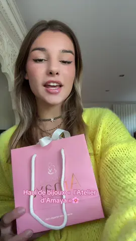 Je suis trop fan je recommande à 100% pour cet été les filles!! 🌸💕 merci @L’Atelier d’Amaya  <3 . #bijoux #latelierdamaya #bague #bracelet #haul Produits offerts 