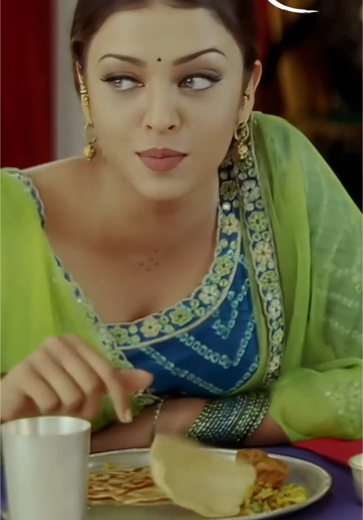 Salman Khan and Aishwarya Rai Classical scene - #salmankhan #aishwaryarai #bollywood #hindi #cinema #aishwaryaraibachchan #salmankhanfan #india 