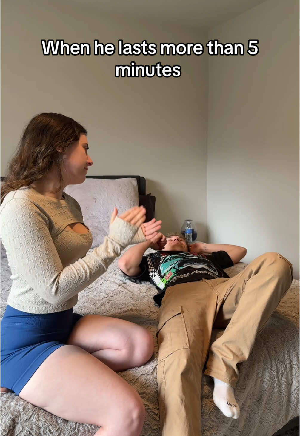 It’s a record 😂 #couples #funnycouple #couplescomedy #Relationship 