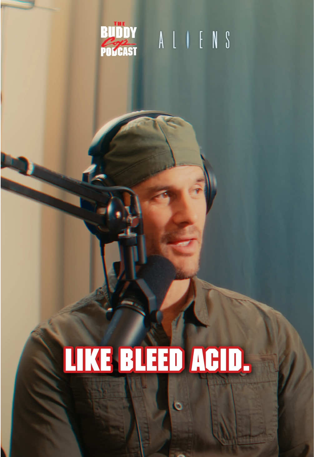 Xenonorph vs Android blood battle 🩸💦  #comedy #podcast #actionmovies #movies #podcastclip #aliens #comedians 