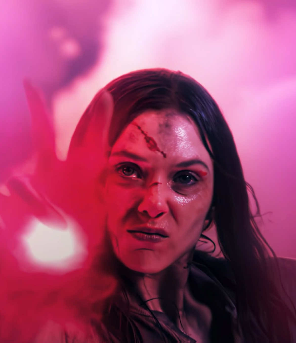 Run!  cc: Spirit CC. #wandamaximoff #scarletwitch #wandavision #willv1ny #darkv1ny #viral 