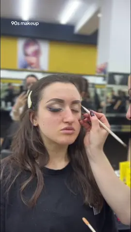 #makeup90s #studentswork #fyp #viral #huha 