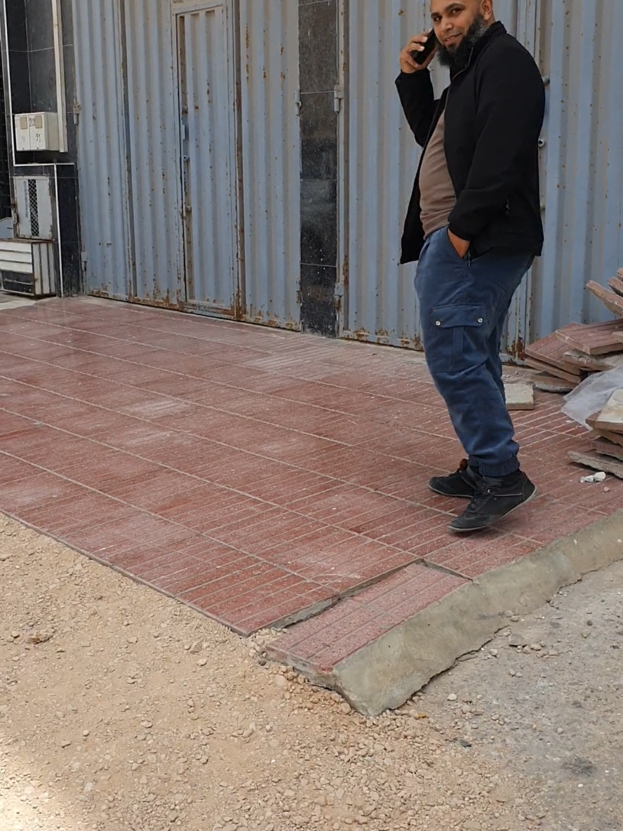 following me in the street for half an hour in Dakhla, if annyone knows him, get him a leash #harrassmentwillnotbetolerated #maroc #algerie #men #dakhla 