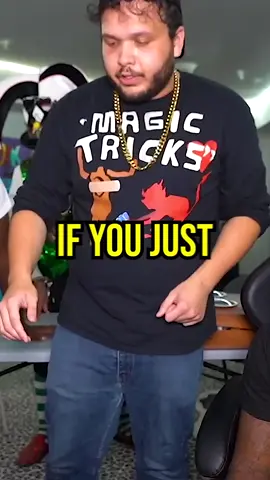 Kaicenat gets jumpscared by a spider trick watch his reaction #kaicenat #kaicenatclips #jumpscare #scary #reaction #magictrick #magic #amp #twitch 