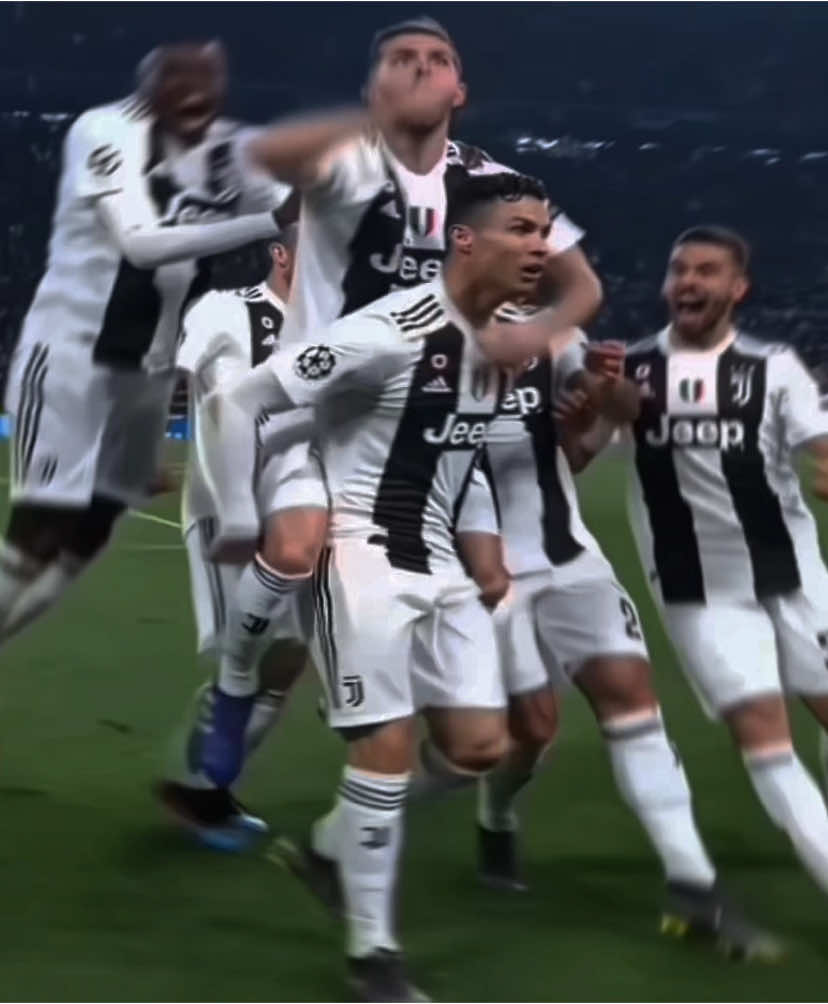 Tung Tung Siuu😂7️⃣ #cr7 #ronaldo #juventus #atleticodemadrid #championsleague #futebol #Soccer #skills #edit #ucl 