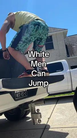 🩴In the flip flops  • • • #hops #bounce #jump #vertical #athlete #neverlostit #flipflops #boing #fyp #moving #strength 