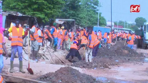 🔴 Non-respect du code de la route / Bobo Dioulasso : des centaines de contrevenants réquisitionnés pour des travaux d'intérêt général #tiktokburkinafaso🇧🇫🇧🇫🇧🇫🇧🇫  #burkinafaso  #pourtoii 