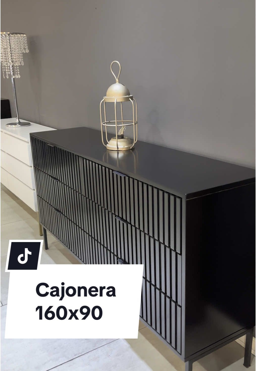 Mira esta cajonera varillada en MDF laqueado lo que es 🥵🤩 Este modelo tiene 160 de ancho x 90 de alto, pero recorda que somos fabricantes y te la hacemos a medida!   Para más info la podes venir a ver en Hipólito Yrigoyen 4699, Lanús. 📍 #cajonera #vajilla #vajillero #muebles #md #argentina #fyp #y #real #fabrication #standwithkashmir #stitch #minimalist 