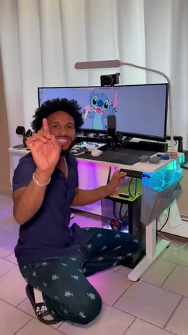 La mesa perfecta #mesa #table #gamingtable #pc #juegos #gamer #oficina #mesadeoficina #mesadejuegos #parati #fyp #foryou 