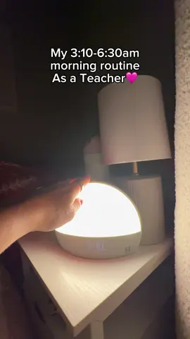 Happy Tuesday🫶🏼 My morning routine as a teacher🩷☀️ #workoutroutine #workoutmotivation #morningroutine #morningvibes #teacher #teacherlife #morningcheer #gymmotivation 