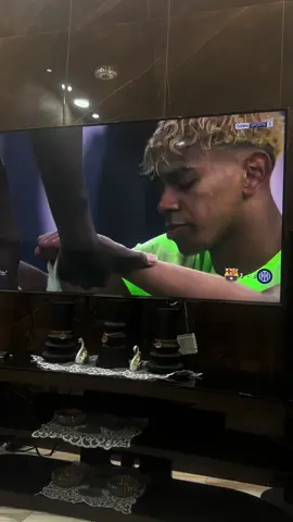 يامال💔💔🥺 #برشلونة #دوري_ابطال_اوروبا #اكسبلور #ميسي #حزن #الرياض #لشعب_الصيني_ماله_حل😂😂 