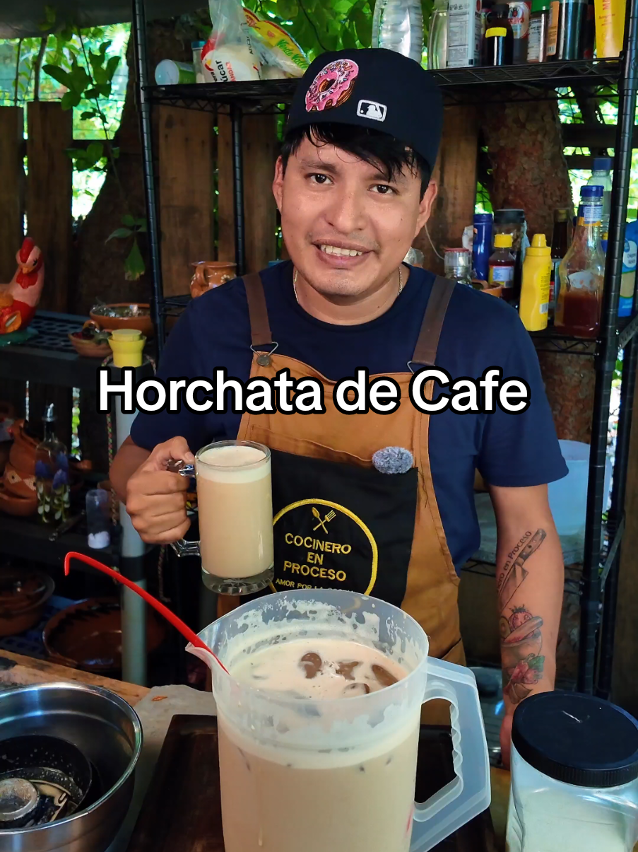 ¡Horchata Cremosa de Cafe! .  Ingredientes para 5 Litros: 1 taza de Arroz 2 tazas de agua caliente Un trozo de canela 1 lata de leche evaporada 1 lata de leche condensada 1 litro de leche 1 litro de agua Hielos #yosoycocinero #recetas #recetafacilyrapida #aguasfrescas #horchata #horchatadecafe 