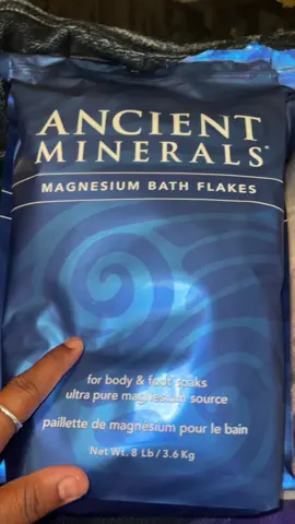 Magnesium bath flakes help muscle relaxation, pain relief, reduced stress, and potential improvements in sleep quality #bathflakes #magnesiumflakes #ancientminerals #bath #soak #relaxation #fyp #bodycareproducts 
