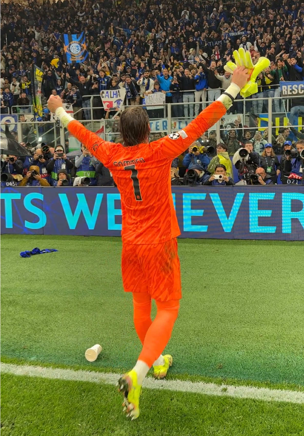 Inter hero 😤 #UCL #ChampionsLeague #IntervsBarcelona 