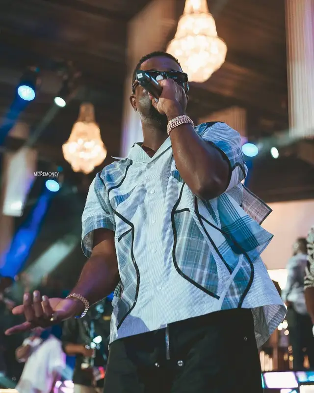 #sarkodie #sarkodiefanpage #fypシ゚ #goviral #ghanatiktok🇬🇭 #fypp #tiktokghana🇬🇭 #tiktokviral #creatorsearchinsights @Sarkodie 