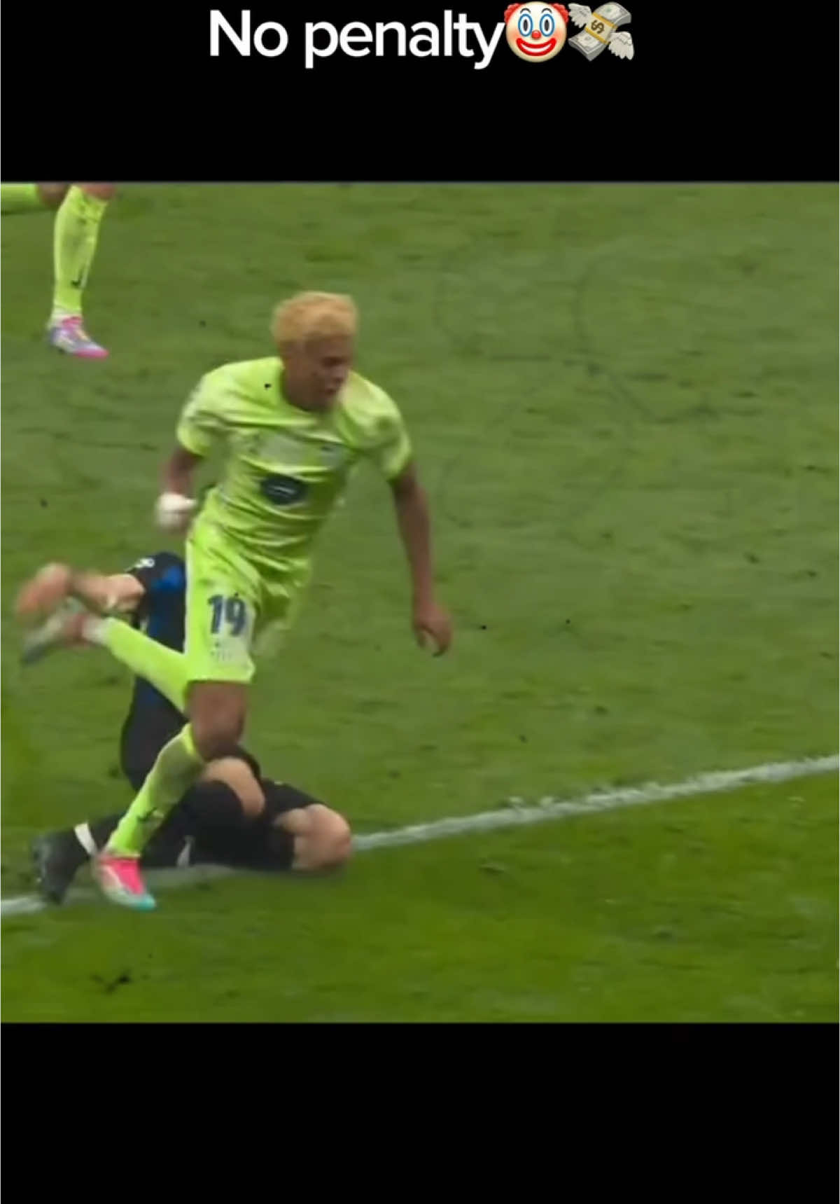 Another robbery💸🤡 #barcelona #inter #football #championsleague #realmadrid #yamal #fyp #robbery @Lamine Yamal 