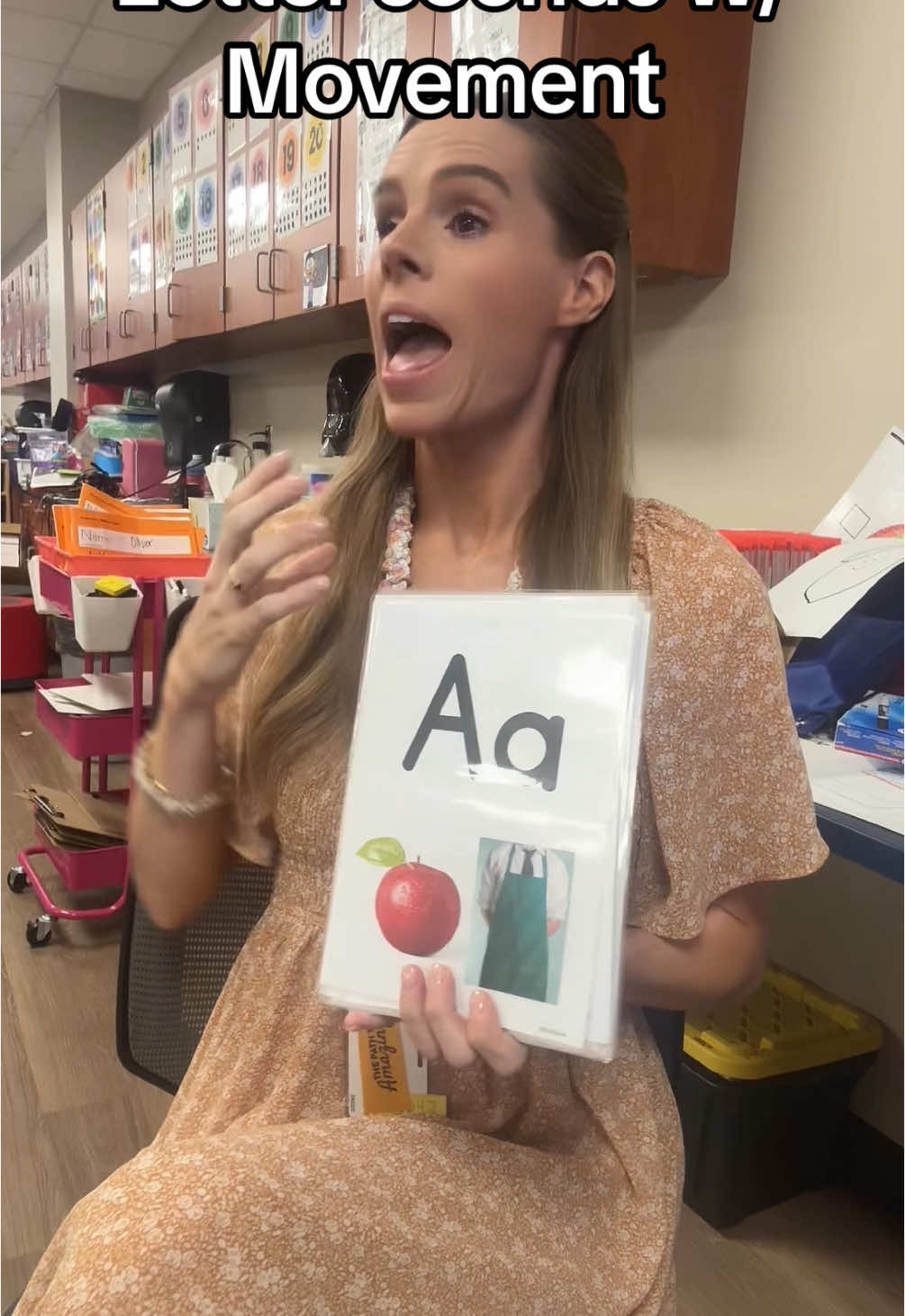 My TPT is on SALE!!!•flashcards are available in my TPT along with beginning of the year slides to introduce each letter! Comment LINKS for them straight to your inbox 📥 ♥️ #scienceofreadinginstruction #learntowrite #scienceofreading #sor #teachingontiktok #teachingideas #alphabet #blending #segmentingsounds #reading  #phonics #teacheractivities #kindergarten #kinderclassroom #firstgrade #writingskills #secondgrade #studentlearning #futureteacher #smallgroup #smallgroupinstruction #homeschool #homeschooling #readingactivities #learntoread #tactilelearning  #tpt #tptseller   https://www.teacherspayteachers.com/store/lisaelaine-mrs-peters-class