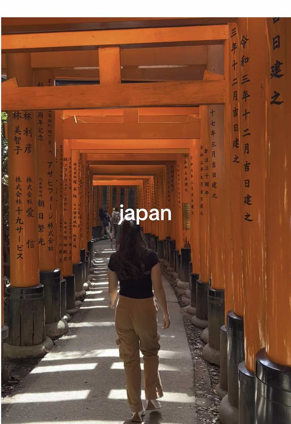 until next time Japan!! ✌🏼🇯🇵 #tokyo #shinjuku #asakusa #senso-ji #shibuya #meijijingu #dogenzaka #udagawacho #teamlabplanets #thetoyosushijou #ginza #naitomachi #daikoku #mountfuji #mtfuji #hakone #bullettrain #kyoto #geisha #goldentemple #fushimiinaritaishashrine #matchateaceremony #bambooforest #narapark #naradeer #osaka #osakacastle 