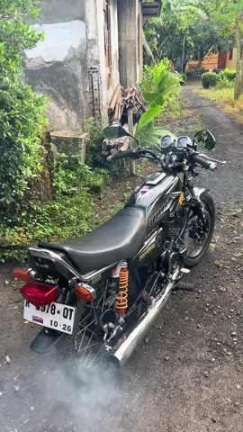 untirenn basse jii🤩 #fyp #rxking #galerirxkingcilacap #rxking135cc #rxkingindonesia #rxkingmedan #rxkingjakarta #fypviral #foryou 