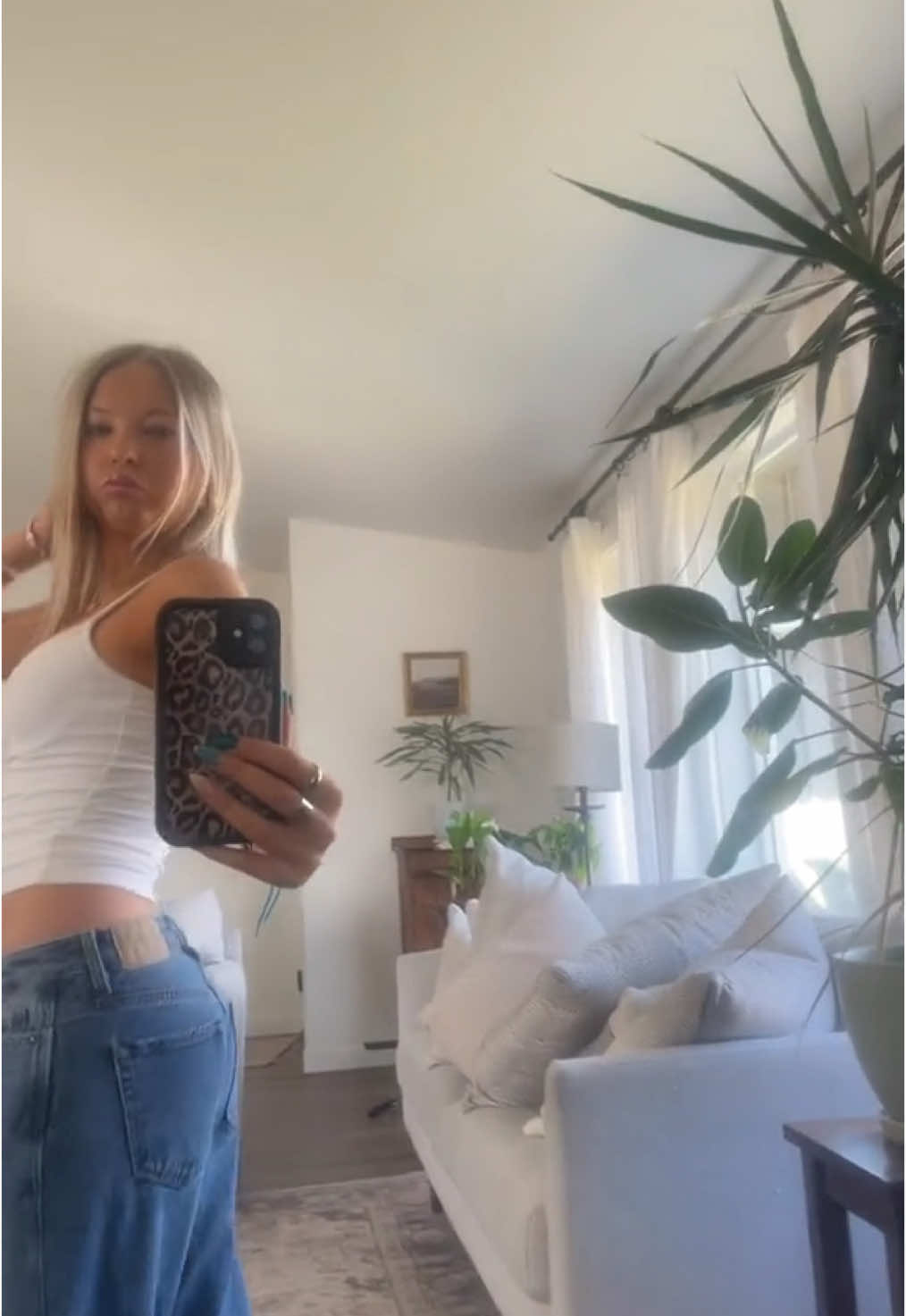 Basic fit #fitty #fyp #pacsun #tanblonde #viral #garage