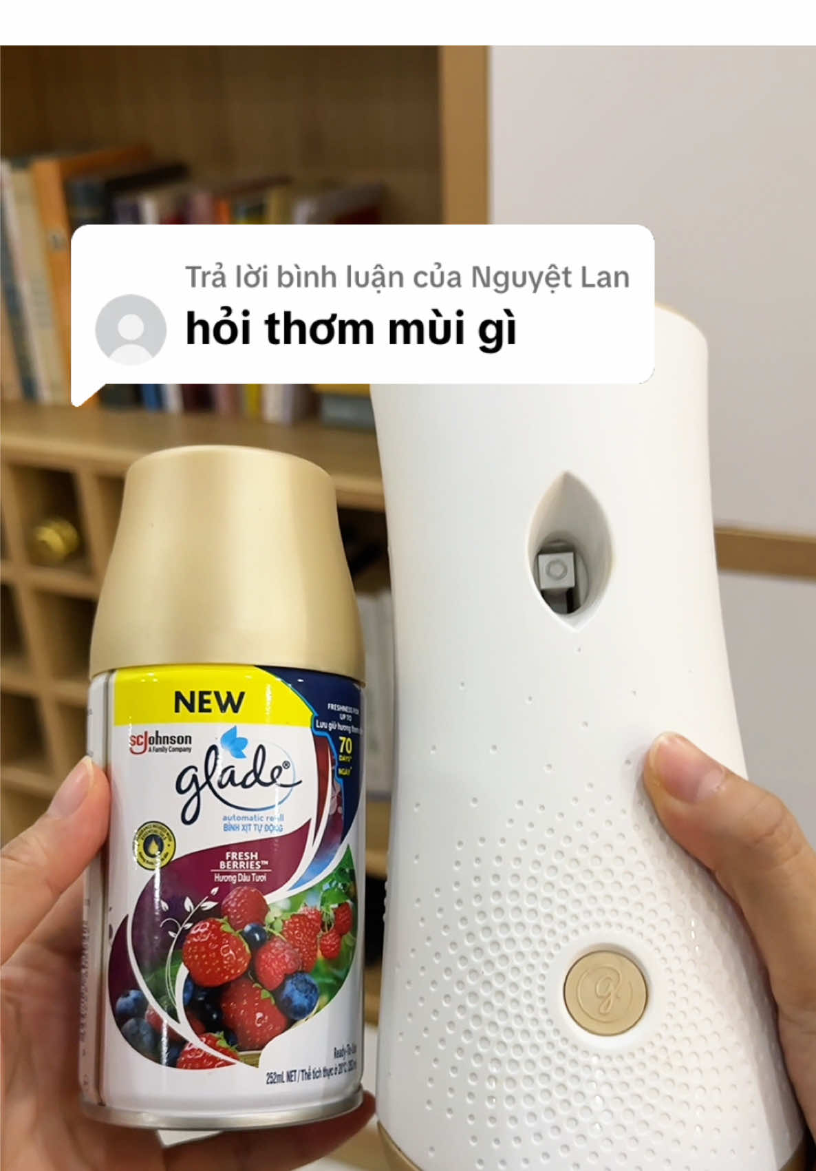 Trả lời @Nguyệt Lan tui xài mùi hương dâu tươi, bộ xịt thơm phòng tự động đang có chương trình giá rất tốt đó b ơi #tinhdau #tinhdauthomphong #thomphong #xitthomphongtudong #xitthomphong #glade #dodunggiadinh #mayxitthomphongtudong 