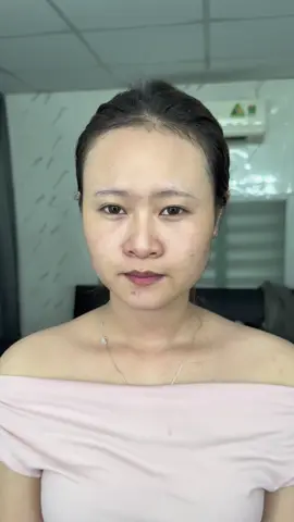 Make cho bé khách chụp studio #khanhlienmakeup #makekiyeu #makeconcecpt #makebasui #makecodau #makeuptainha #makeup #maketiec 
