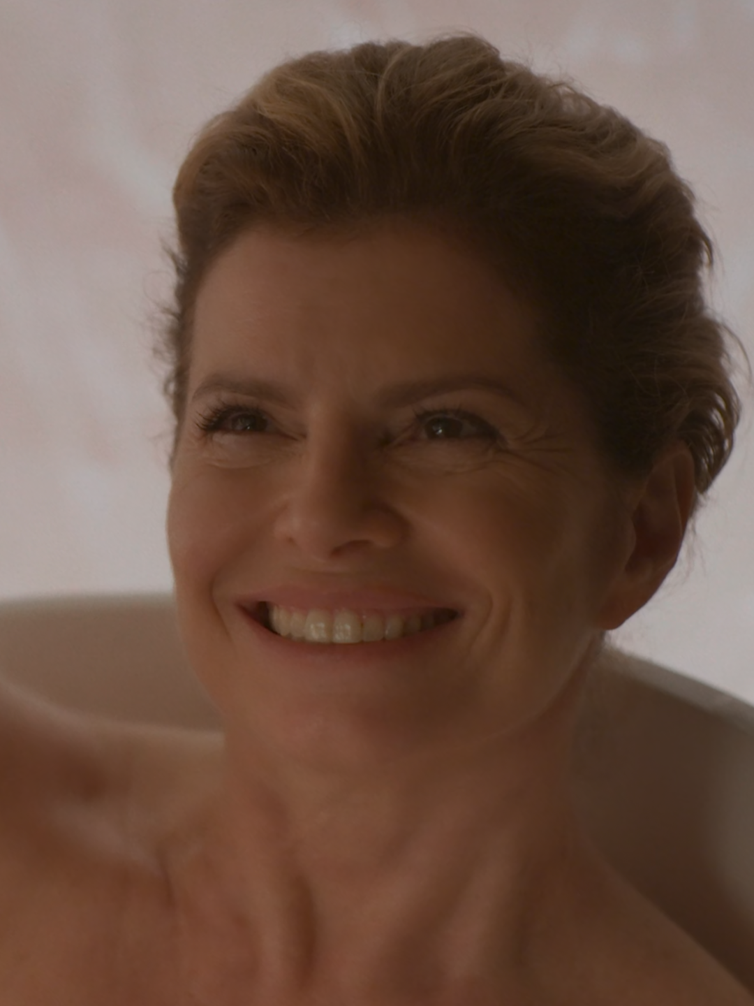 Vamos combinar que de boba a Odete não tem nada, né? 🤭 Ela sabe como aproveitar 😜🫧🥂 #ValeTudo #Novelas #TVGlobo