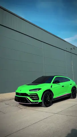 Watermelon Sour Patch Lamborghini🤌🏻 #lamborghini #lamborghiniurus #urus #sourpatch #watermelon 