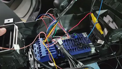 QUAL É A FUNÇÃO DE CADA FIO NO CONECTOR DA MULTIMÍDIA ANDROID #multimidia #multimidiaadak #adak #somautomotivobrasil #somautomotivo_no12 #aprenda #facil #como #fácil