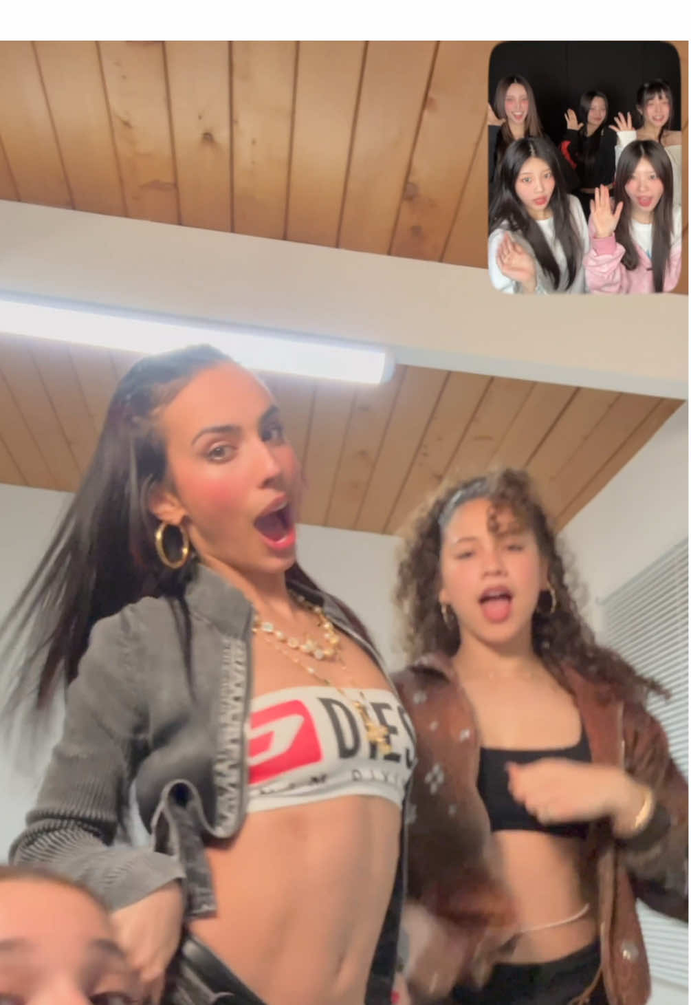 SEE U TONIGHT MUSIC VIDEO IS OUT NOW 💋💋⭐️💕💕📱 we filmed this from all the way across the globe and we are so happy that we could bring this collab to life virtually! go watch the music video and listen now!!! 💝💝 glitz and qt’s assemble 👯‍♀️